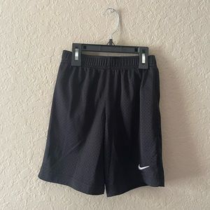 Boy size 7 Nike Basketball Shorts